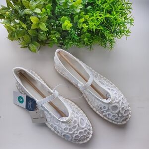 Universal Thread Celia Floral Lace Mary Jane Espadrille Flats | Memory Foam | Wo